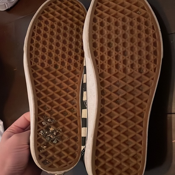 Vans - Picture 2 of 3